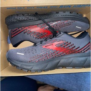 NEW Brooks Ghost GTX